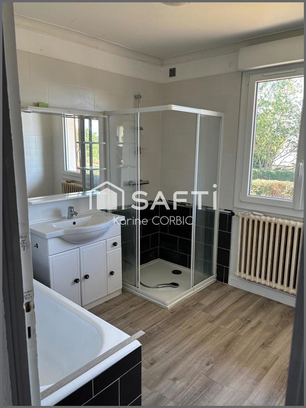 Maison - 105 m² - 5 pièces