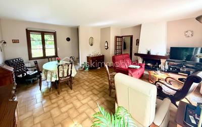 Maison - 121 m² - 6 pièces