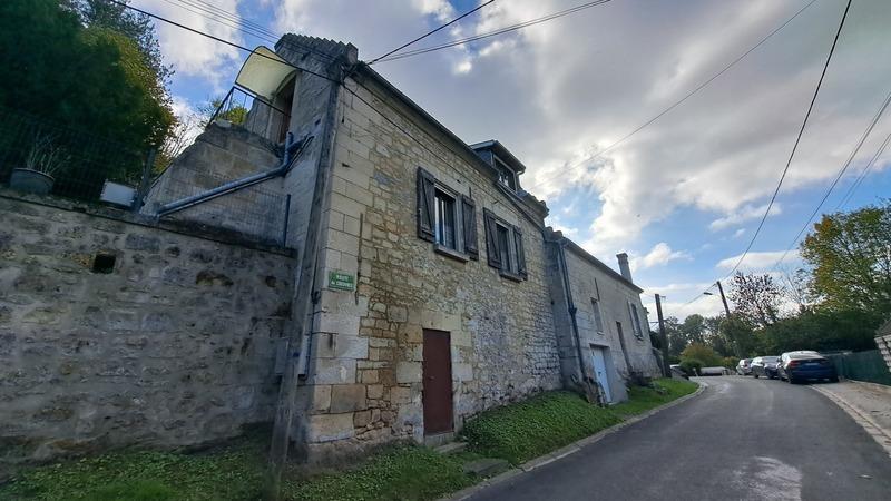 Maison - 77 m² - 6 pièces