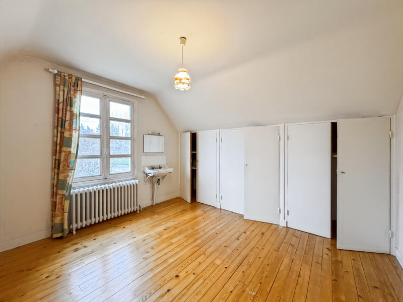 Maison - 93 m² - 5 pièces