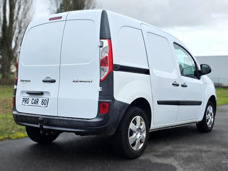 Renault Kangoo 2° Renault K 1.5 Dci 75cv Standard Distribution + pompe eau faite