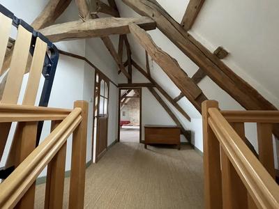 Maison - 225 m² - 6 pièces