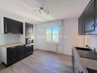 Appartement - 98 m² - 5 pièces