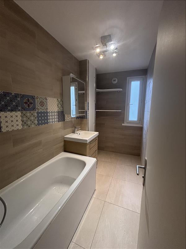 Appartement - 81 m² - 4 pièces