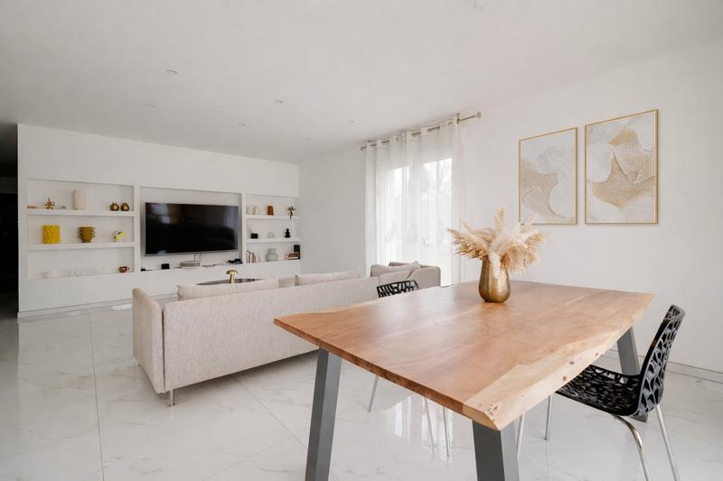 Maison - 123 m² - 4 pièces