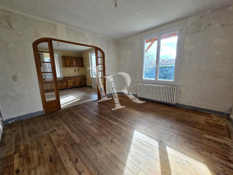 Maison - 97 m² - 5 pièces