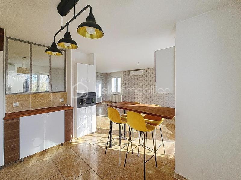 Maison traditionnelle - 110 m² - 5 pièces