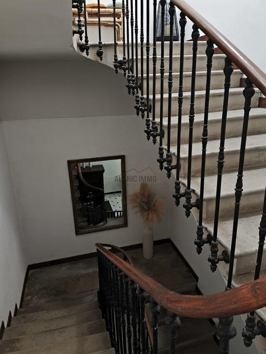 Propriété - 420 m² - 10 pièces