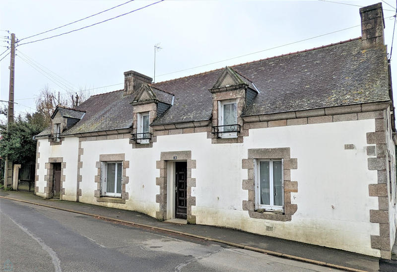 Maison - 248 m² - 8 pièces