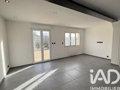 Maison - 63 m² - 6 pièces