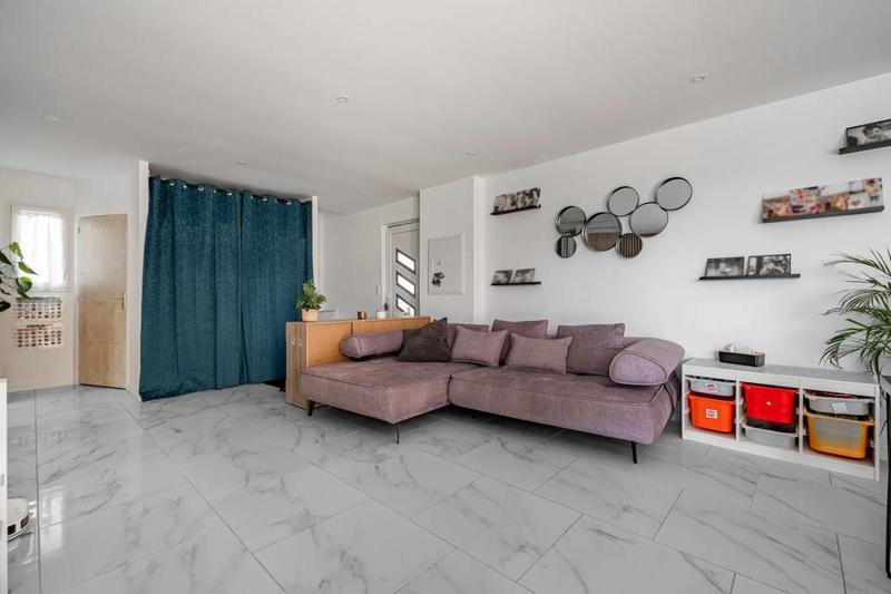 Maison - 187 m² - 10 pièces