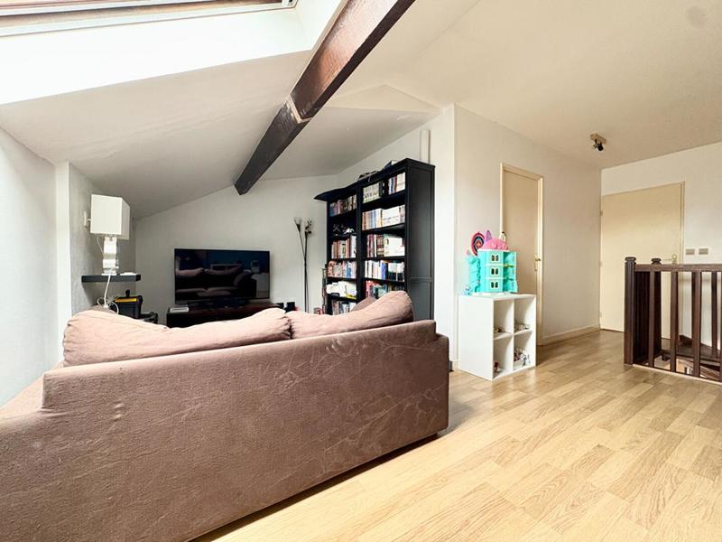 Appartement - 100 m² - 5 pièces