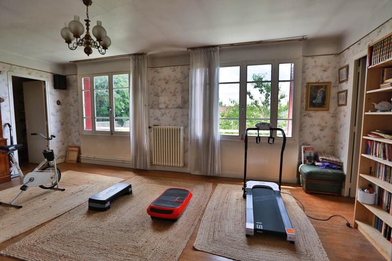 Maison - 151 m² - 8 pièces