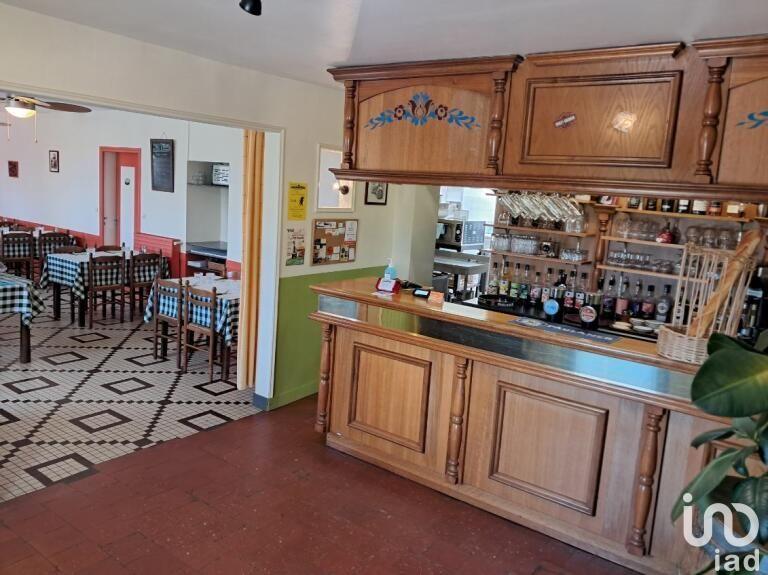 Local commercial - 318 m²