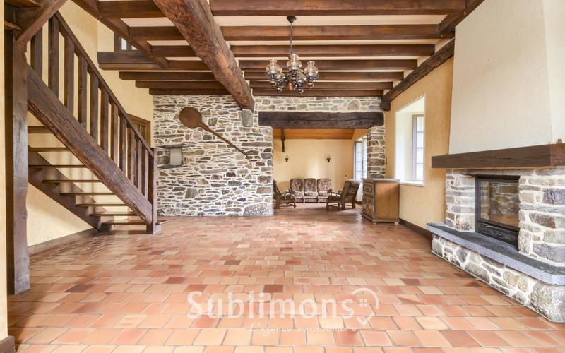 Maison ancienne - 164 m² - 8 pièces