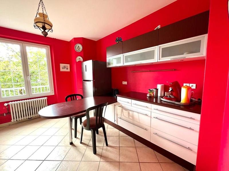 Immeuble - 340 m² - 11 pièces