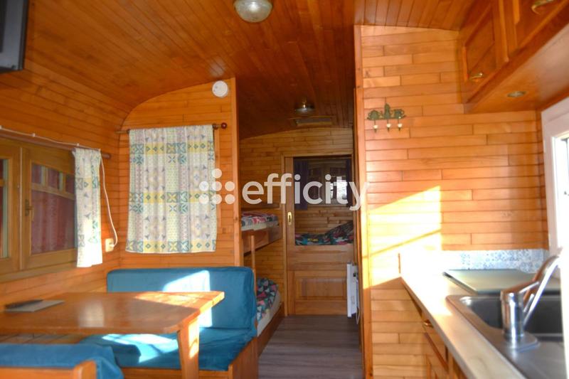 Maison - 210 m² - 7 pièces