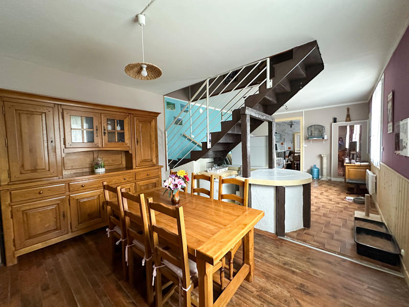 Maison - 96 m² - 4 pièces