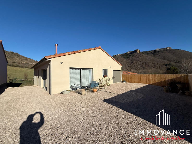 Maison - 105 m² - 4 pièces