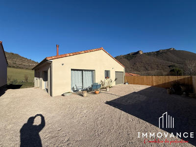 Maison - 105 m² - 4 pièces