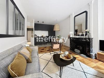 Appartement - 90 m² - 4 pièces