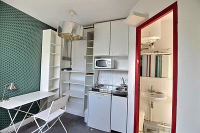 Studio - 9 m² - 1 pièce