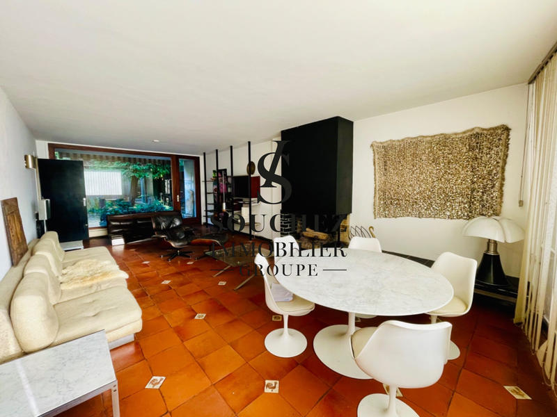 Maison - 199 m² - 8 pièces