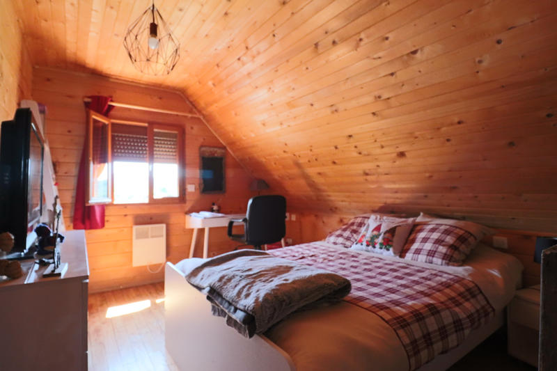 Châlet - 81 m² - 8 pièces