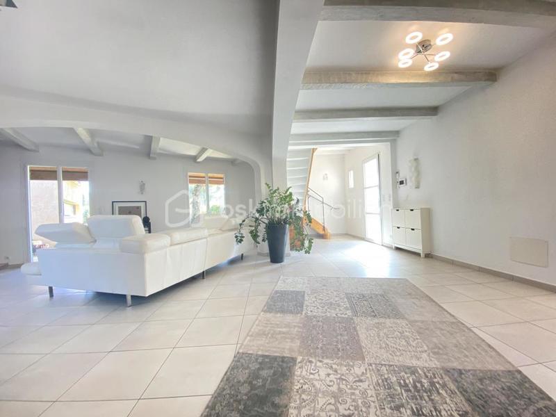 Villa - 185 m² - 6 pièces