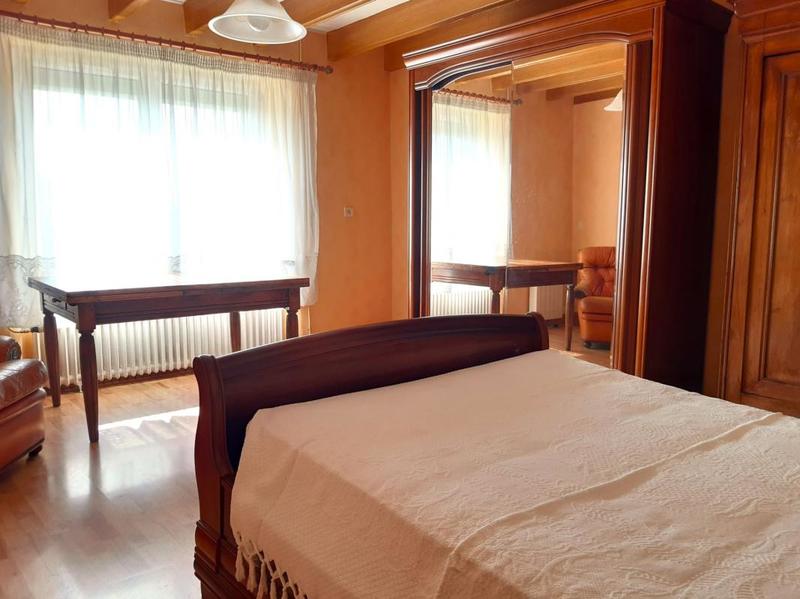 Maison - 185 m² - 8 pièces