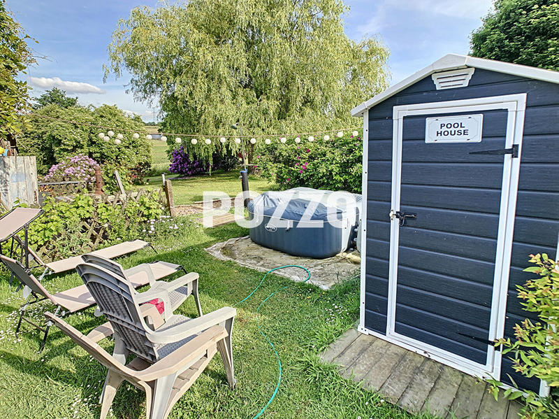 Maison - 230 m² - 8 pièces