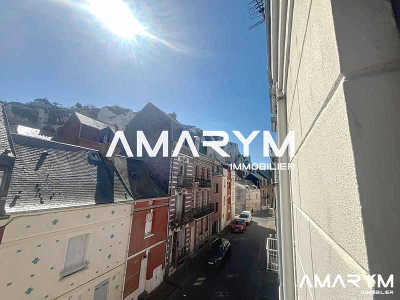 Maison - 75 m² - 5 pièces