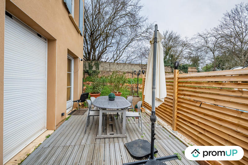 Maison traditionnelle - 260 m² - 8 pièces