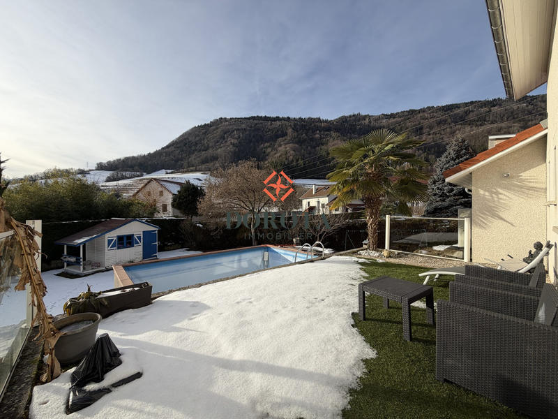 Maison - 164 m² - 5 pièces