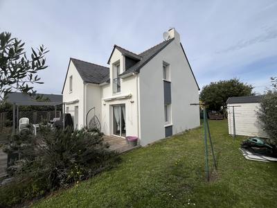 Maison contemporaine - 136 m² - 6 pièces