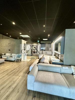 Local commercial - 570 m²