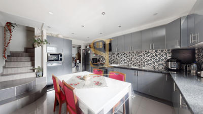 Maison - 106 m² - 5 pièces