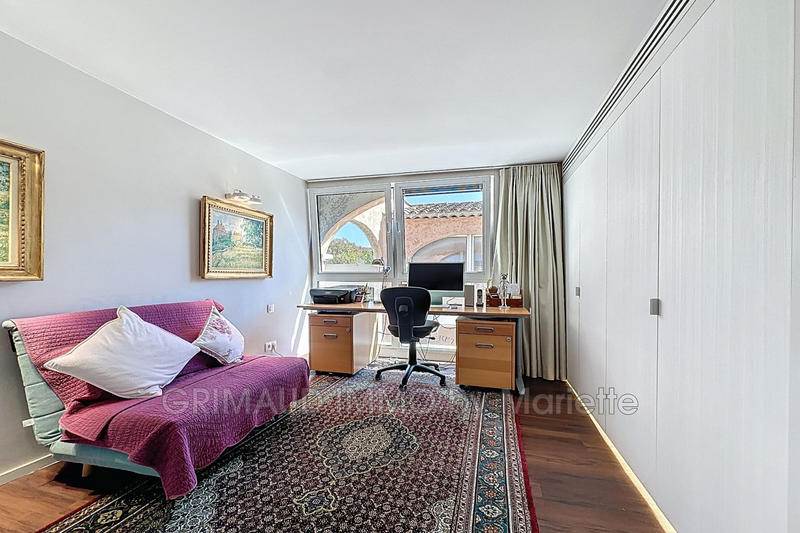 Appartement - 95 m² - 4 pièces