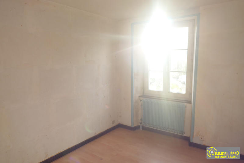 Maison - 94 m² - 5 pièces