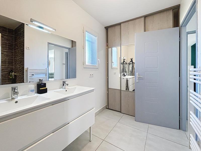 Maison - 127 m² - 5 pièces