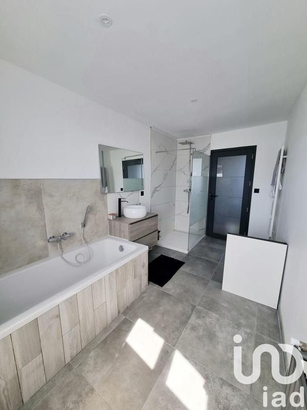 Maison - 190 m² - 7 pièces