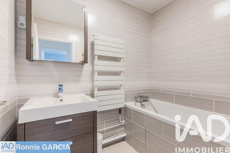 Appartement - 90 m² - 5 pièces