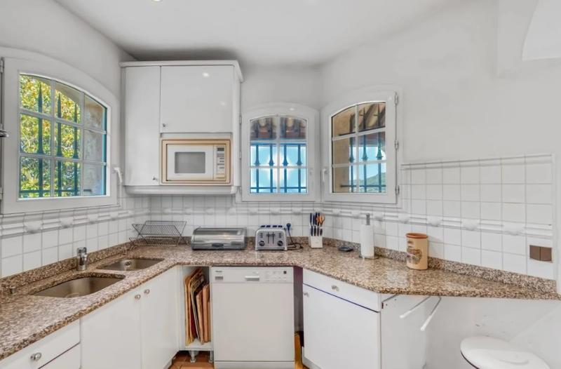 Villa - 250 m² - 7 pièces