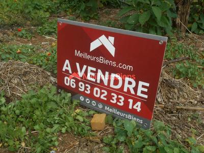 Terrain constructible - 5 300 m²