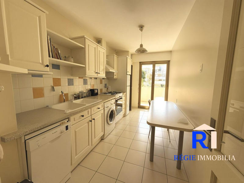 Appartement - 84 m² - 3 pièces