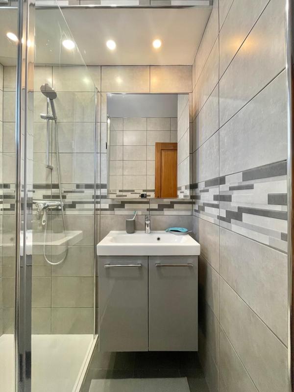 Maison - 140 m² - 9 pièces