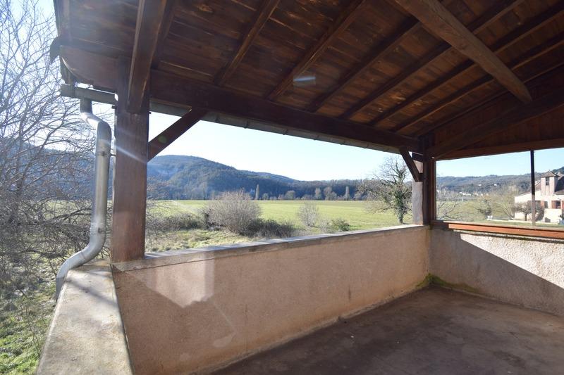 Maison - 96 m² - 4 pièces