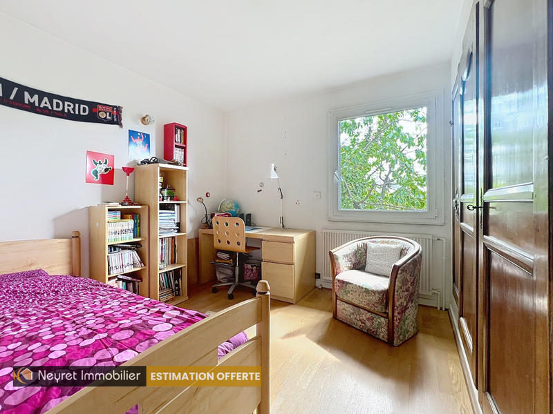 Maison - 137 m² - 6 pièces