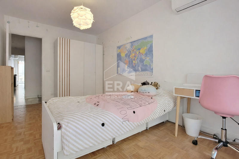 Appartement - 85 m² - 3 pièces