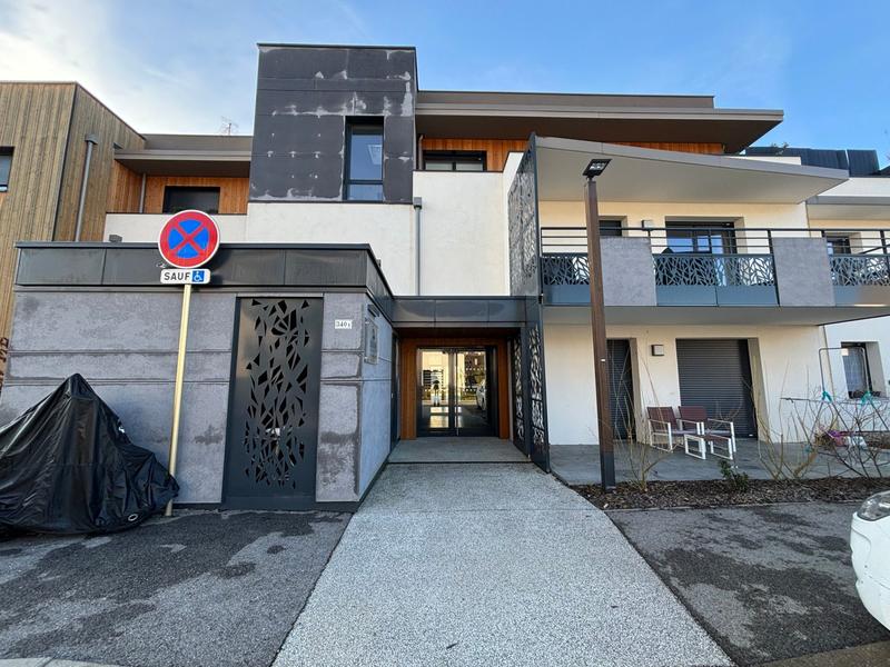 Appartement - 75 m² - 3 pièces